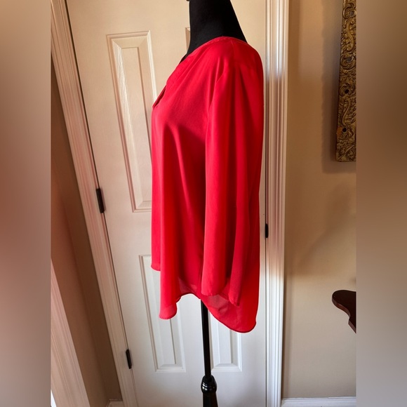 Chaus New York Vibrant Tulip Red V-Neck Three Quarter Sleeve Blouse - Picture 4 of 8